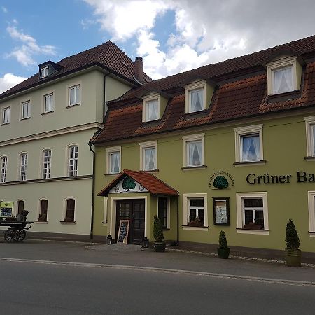 Traditionsgasthof Gruener Baum Bad Staffelstein Eksteriør bilde